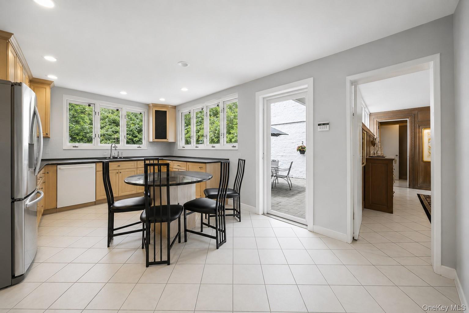 Single Family Upper Drive Suffolk County, NY 11743, MLS-1019906-10