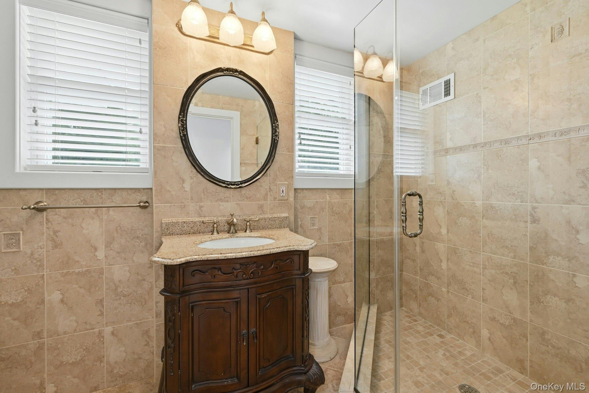 Single Family Upper Drive Suffolk County, NY 11743, MLS-1019906-14