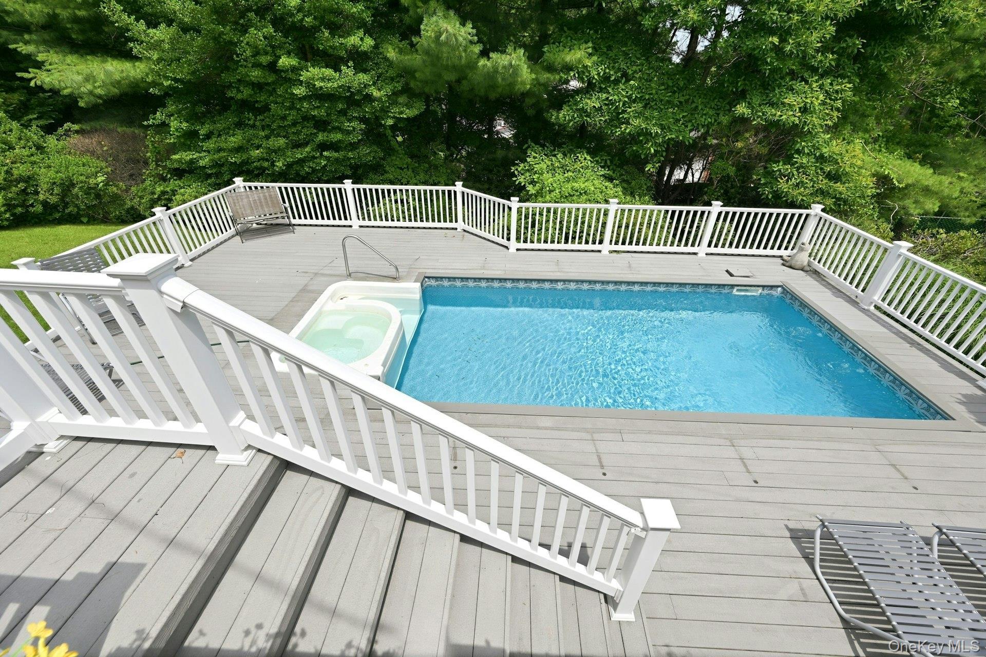 Single Family Upper Drive Suffolk County, NY 11743, MLS-1019906-22