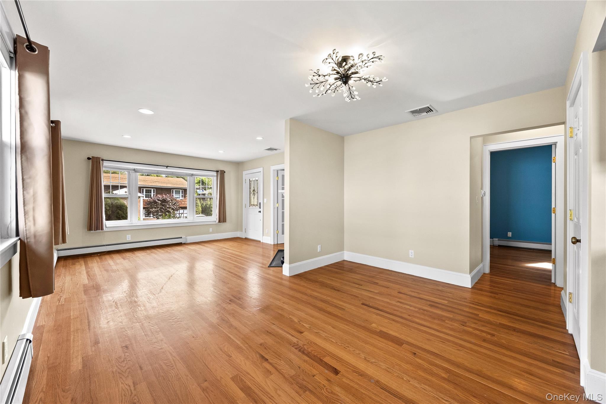 Single Family Pershing Avenue Nassau County, NY 11560, MLS-1019915-10