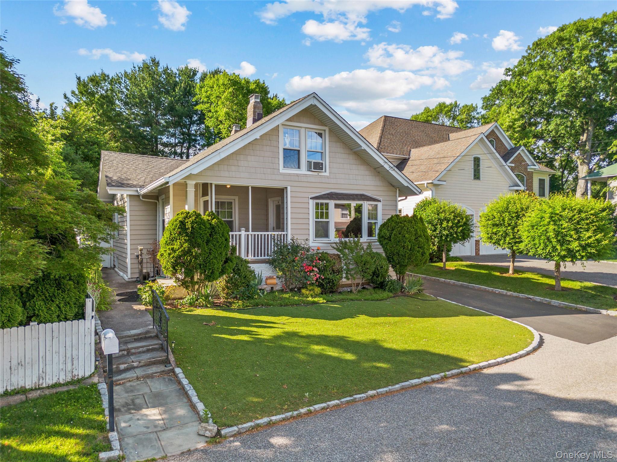 Single Family Pershing Avenue Nassau County, NY 11560, MLS-1019915-2