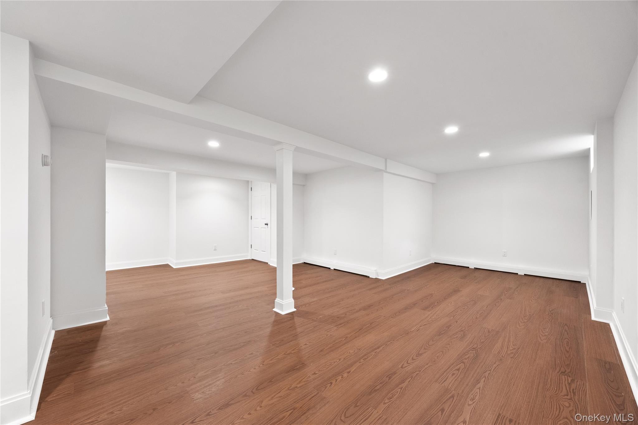 Single Family Pershing Avenue Nassau County, NY 11560, MLS-1019915-26