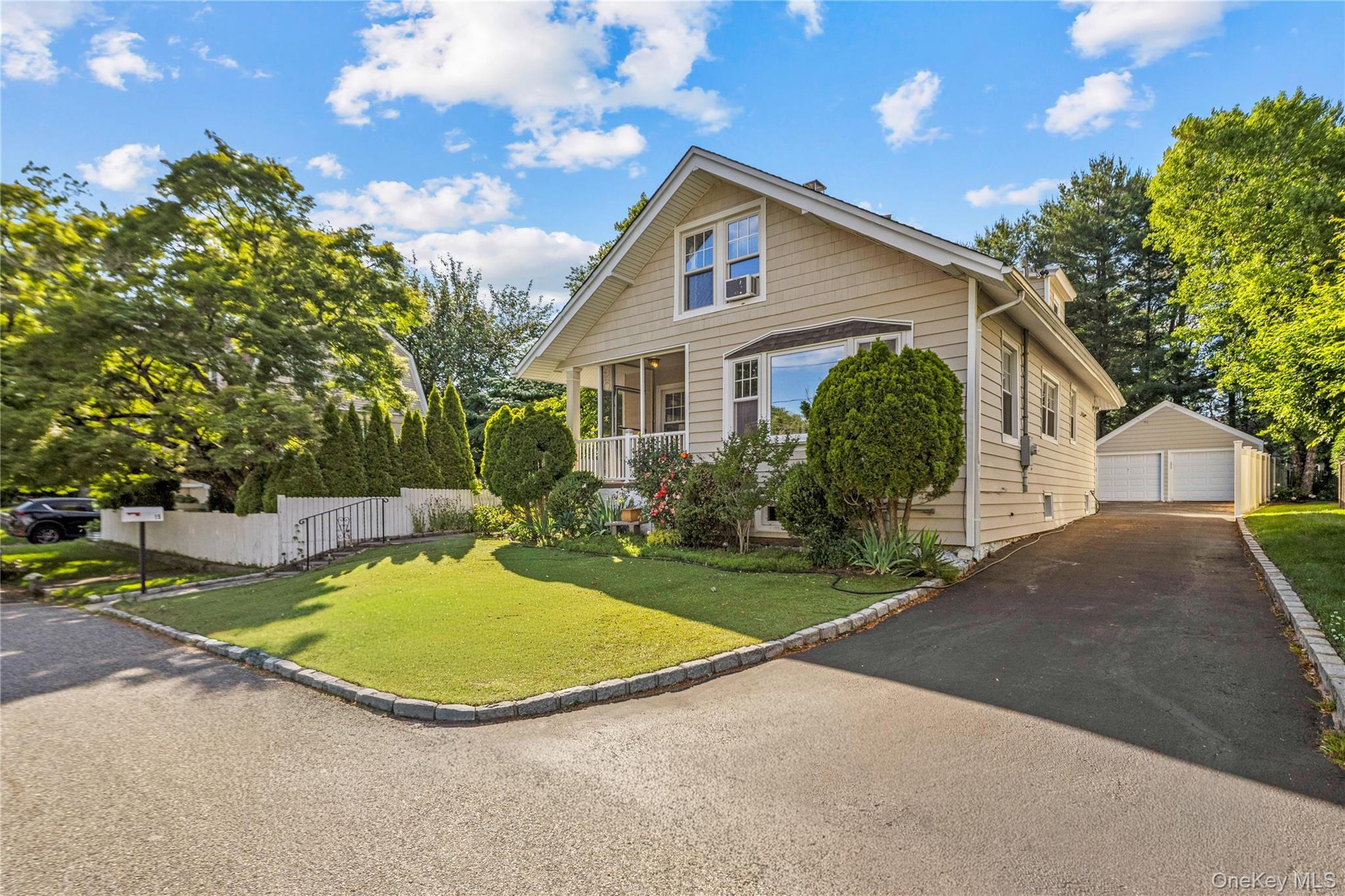 Single Family Pershing Avenue Nassau County, NY 11560, MLS-1019915-3