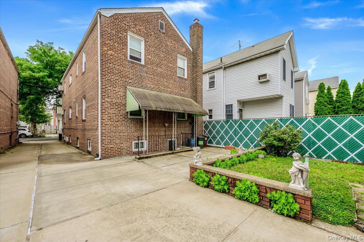 Single Family Lasalle Avenue Bronx, NY 10461, MLS-1019927-34