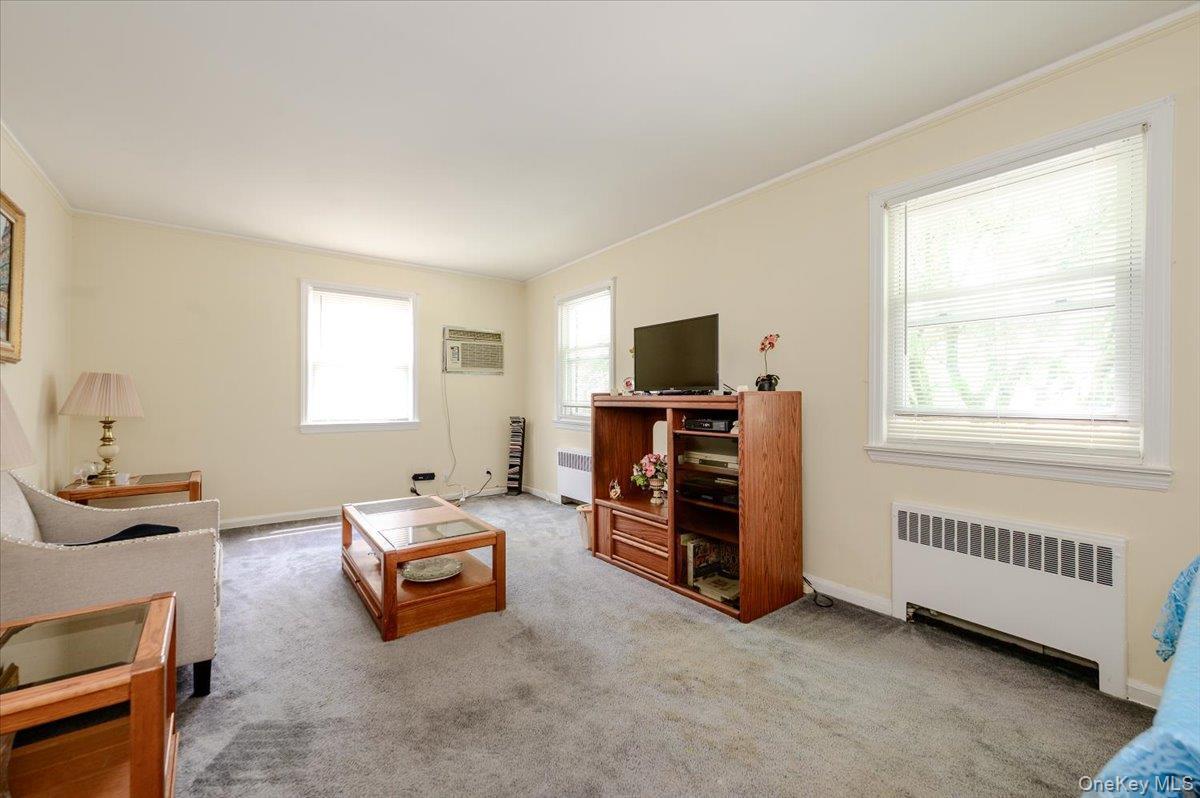 Single Family Lasalle Avenue Bronx, NY 10461, MLS-1019927-4