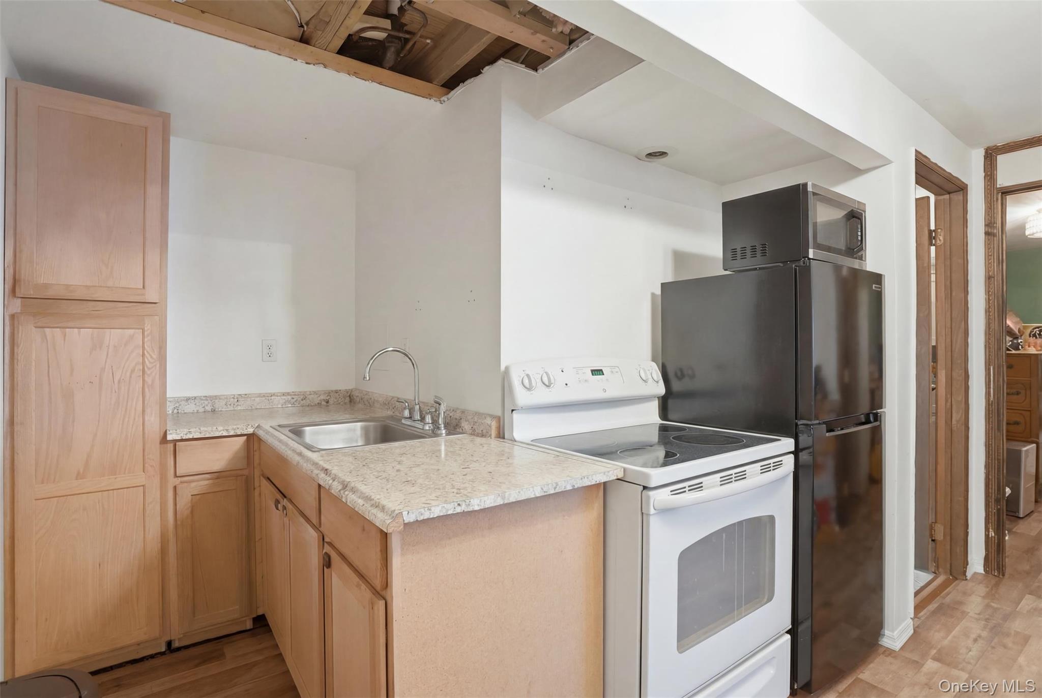 Single Family Riverside Drive  Ulster County, NY 12566, MLS-1019939-28