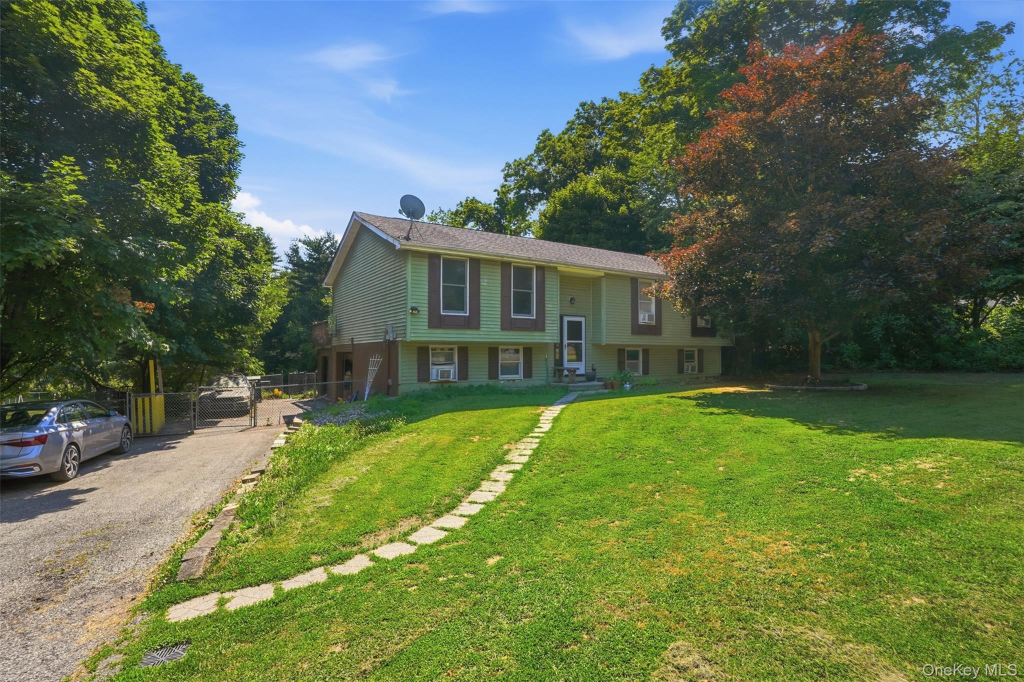 Single Family Riverside Drive  Ulster County, NY 12566, MLS-1019939-3