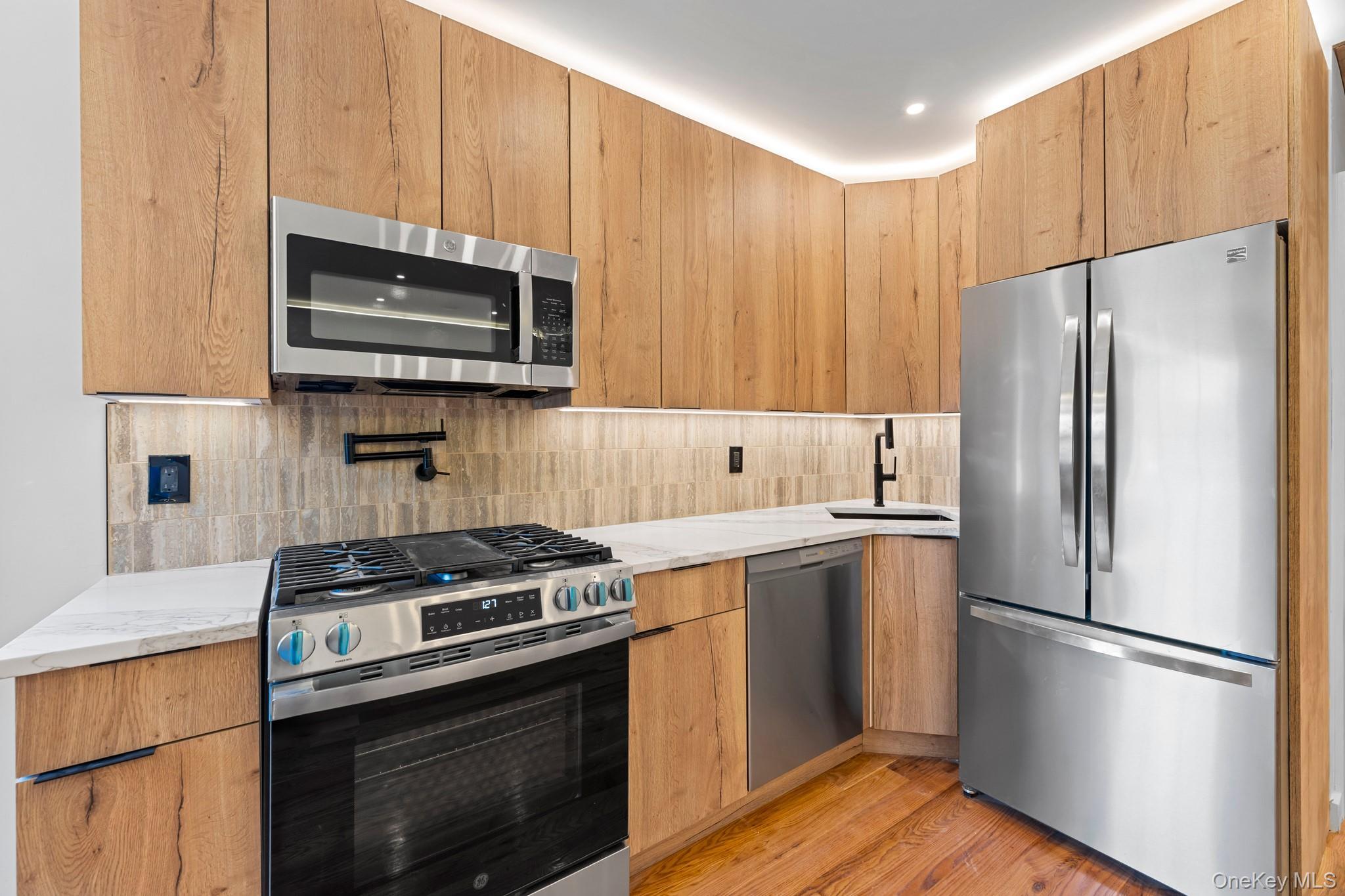 Single Family Avenue K Brooklyn, NY 11236, MLS-1019947-10