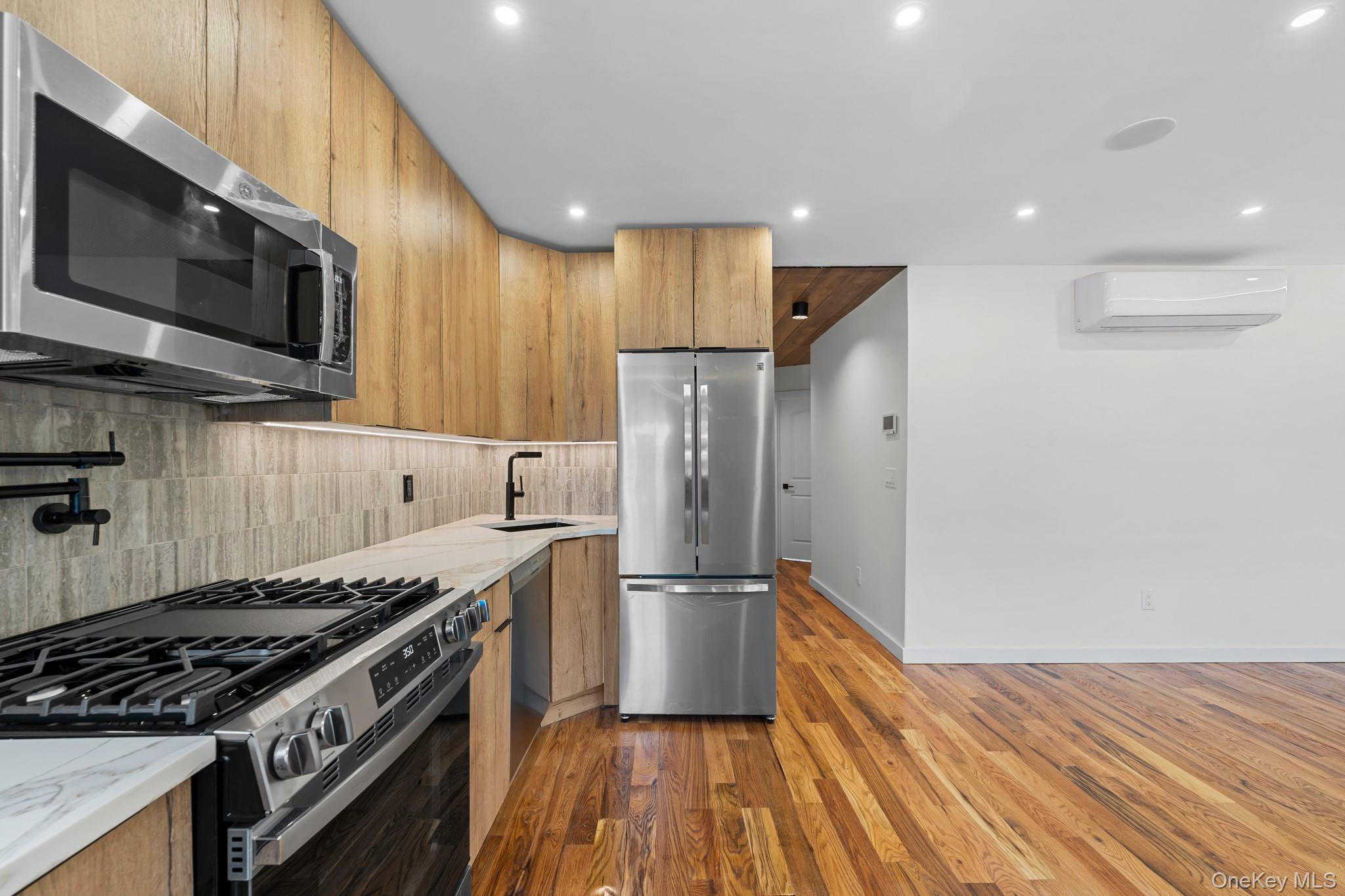 Single Family Avenue K Brooklyn, NY 11236, MLS-1019947-3