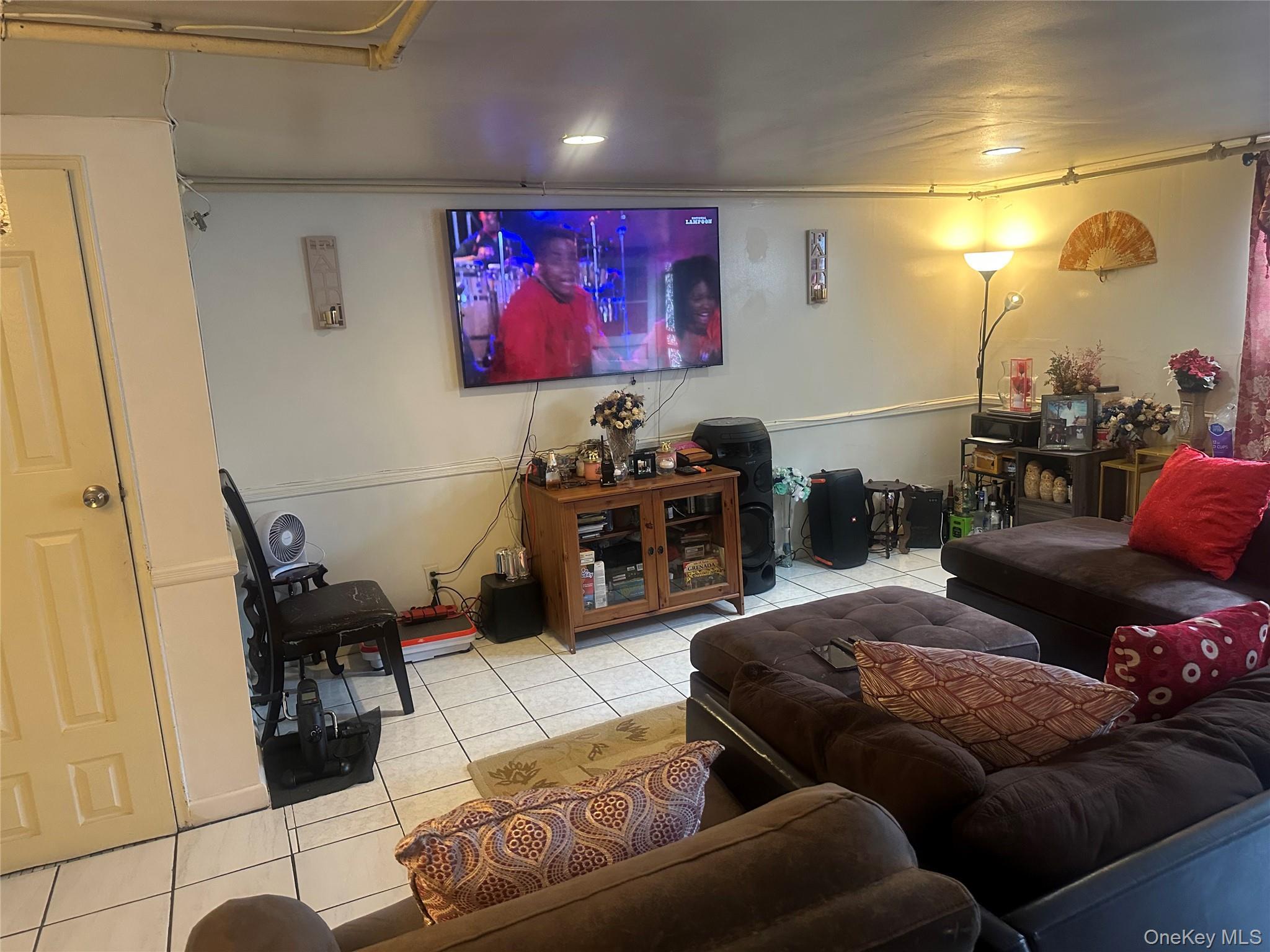 Single Family E 101st Street  Brooklyn, NY 11236, MLS-1019948-6
