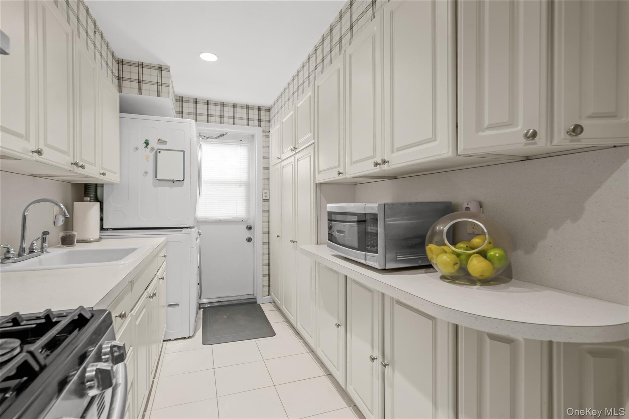 Single Family E 29th Street  Brooklyn, NY 11229, MLS-1019954-7