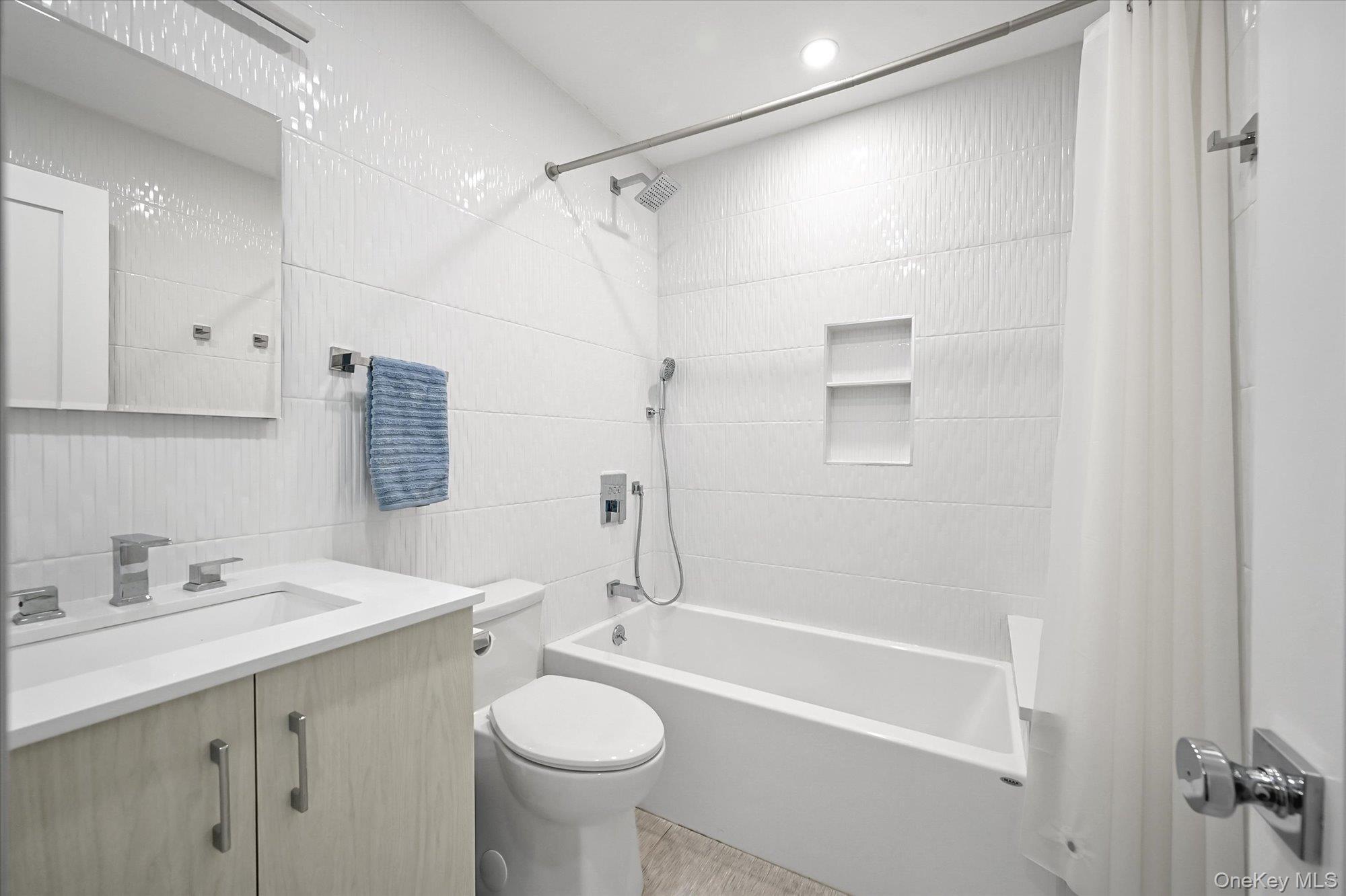 Single Family 76th Avenue Queens, NY 11367, MLS-1019955-10