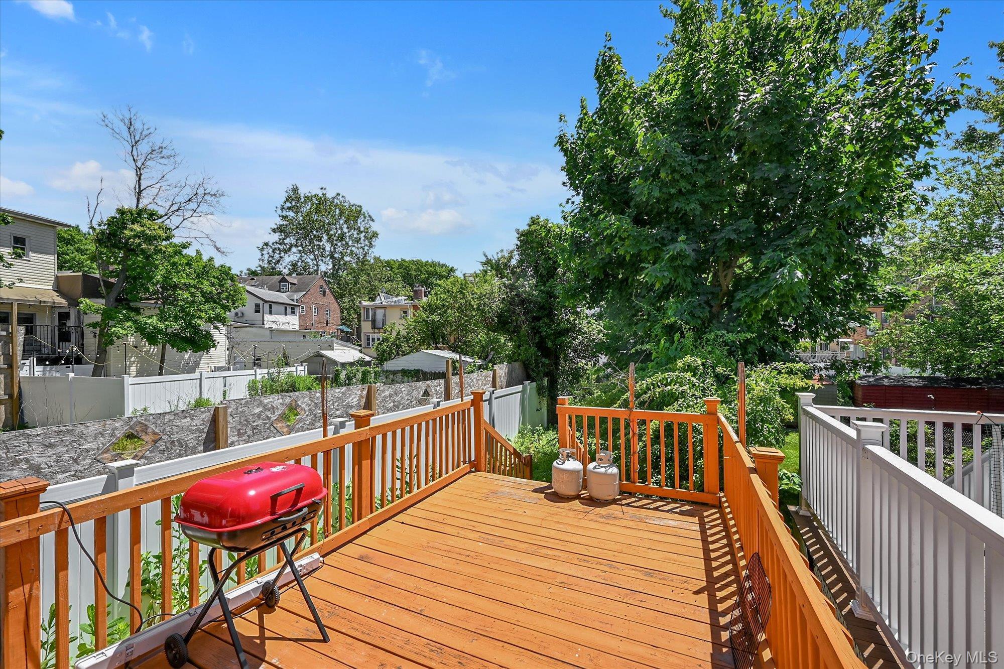 Single Family 76th Avenue  Queens, NY 11367, MLS-1019955-16