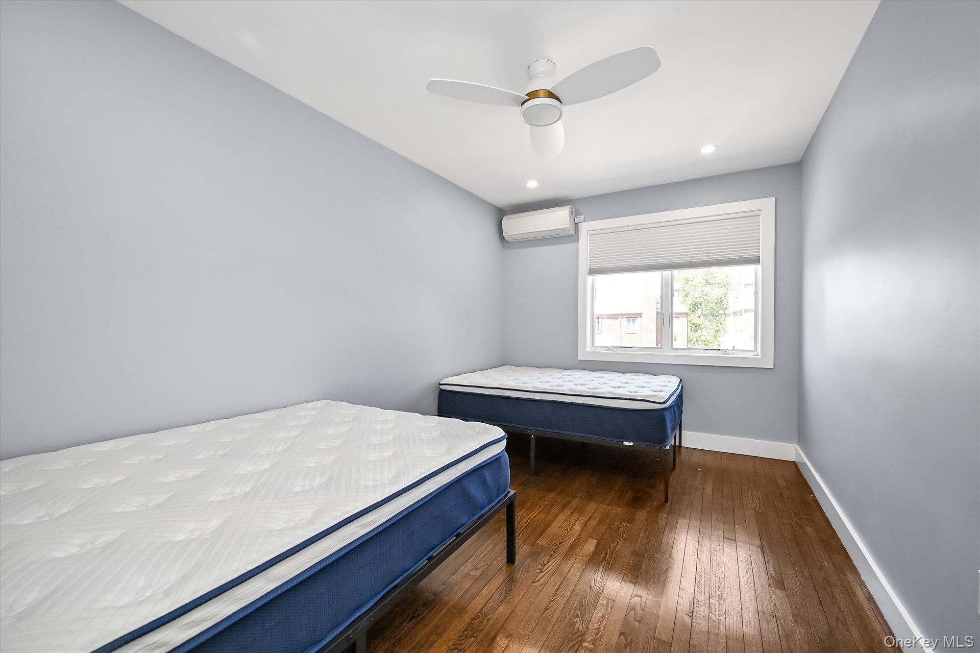 Single Family 76th Avenue Queens, NY 11367, MLS-1019955-8