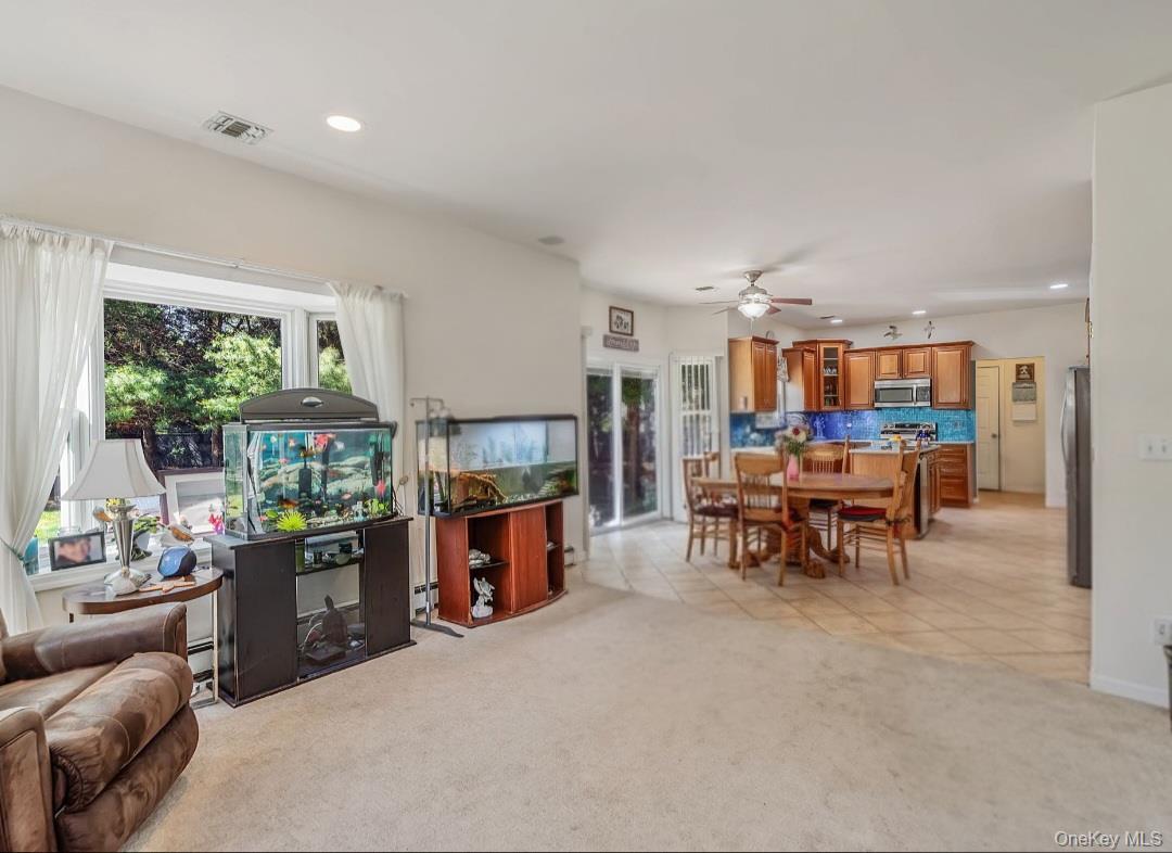 Single Family Pheasant Court Suffolk County, NY 11901, MLS-1019957-14