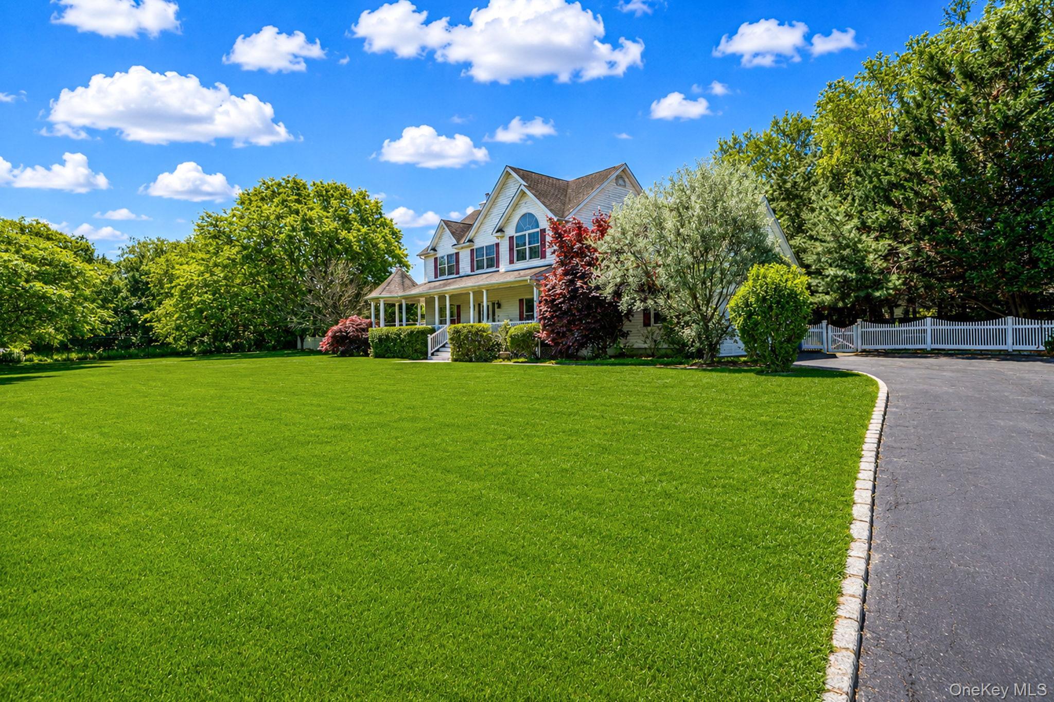 Single Family Pheasant Court Suffolk County, NY 11901, MLS-1019957-15
