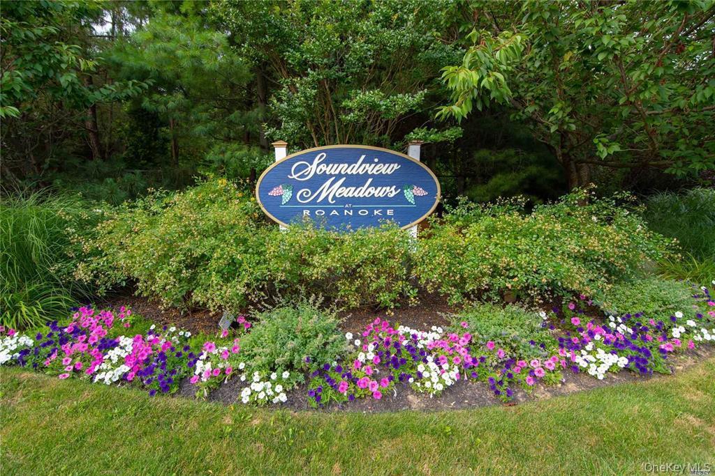 Single Family Pheasant Court Suffolk County, NY 11901, MLS-1019957-2