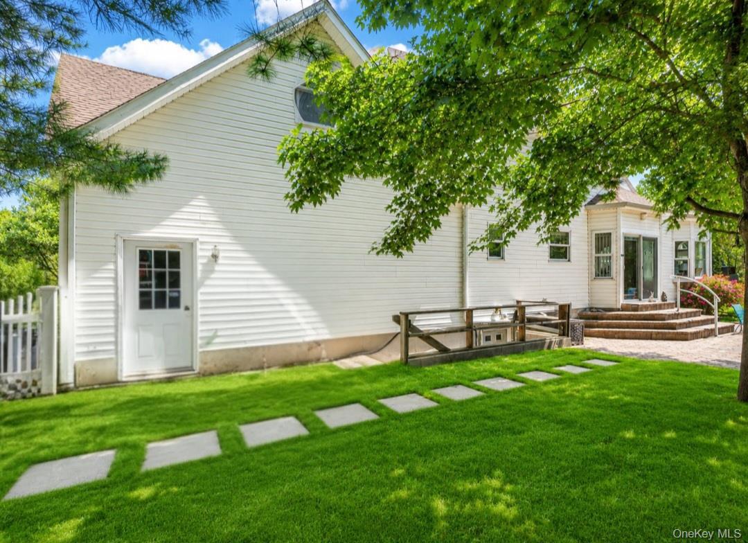 Single Family Pheasant Court Suffolk County, NY 11901, MLS-1019957-23