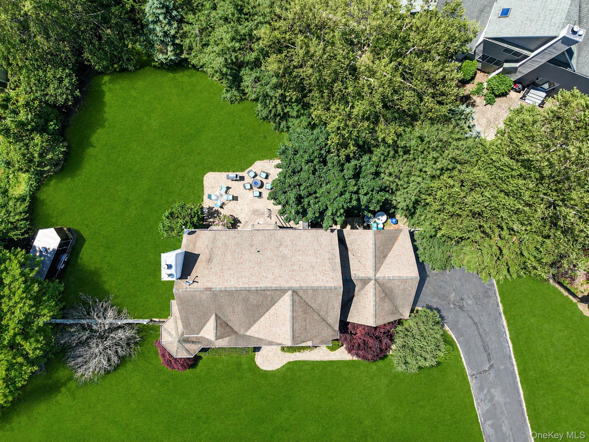 Single Family Pheasant Court  Suffolk County, NY 11901, MLS-1019957-48