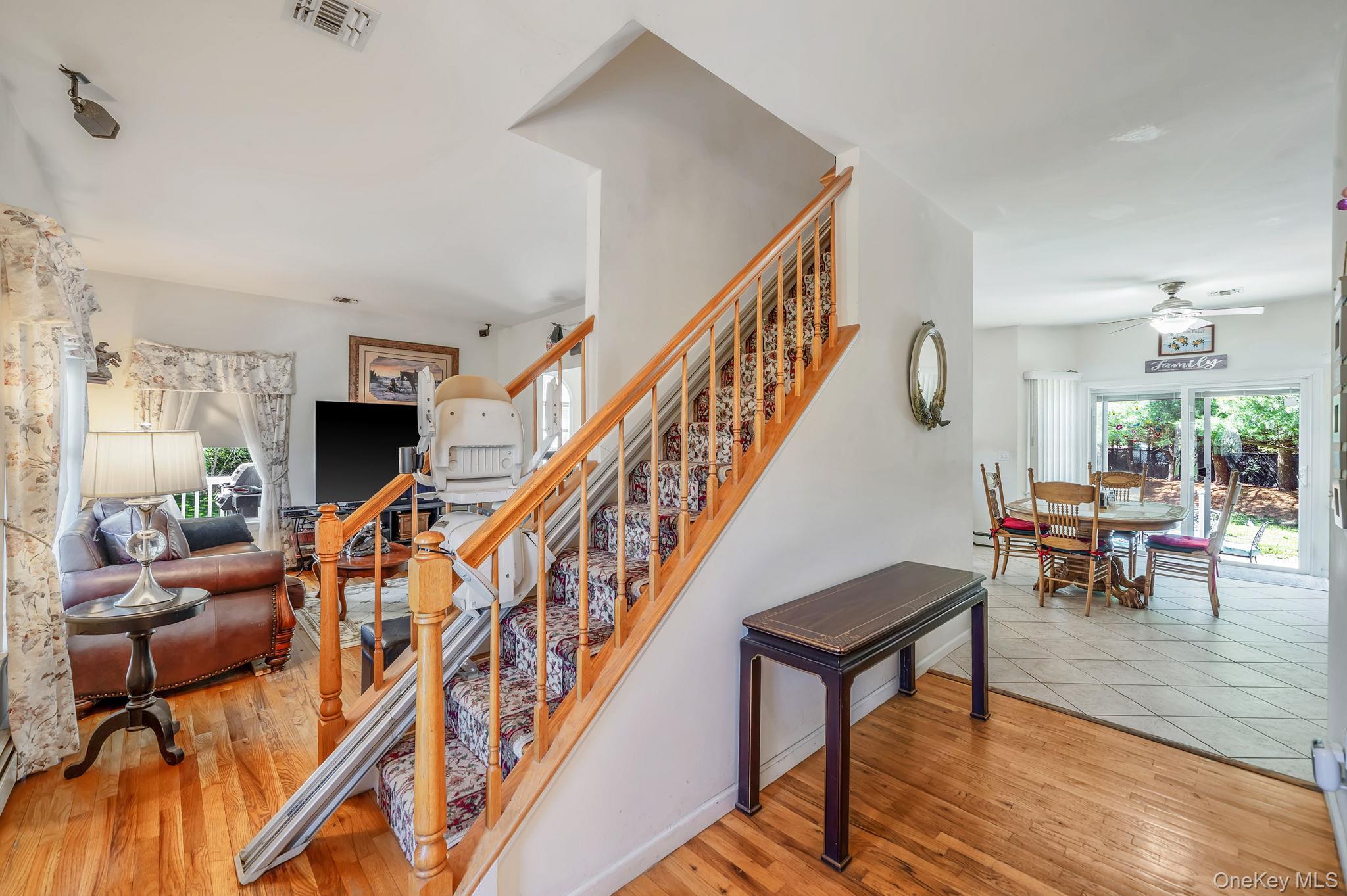 Single Family Pheasant Court Suffolk County, NY 11901, MLS-1019957-5