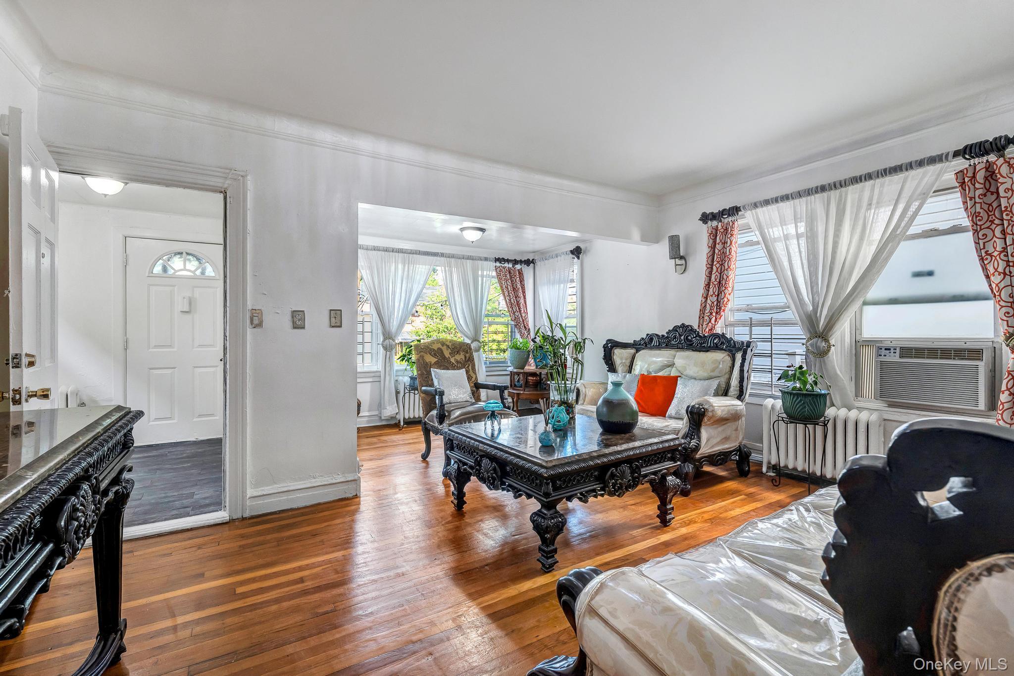 Single Family Hering Avenue Bronx, NY 10461, MLS-1019989-10