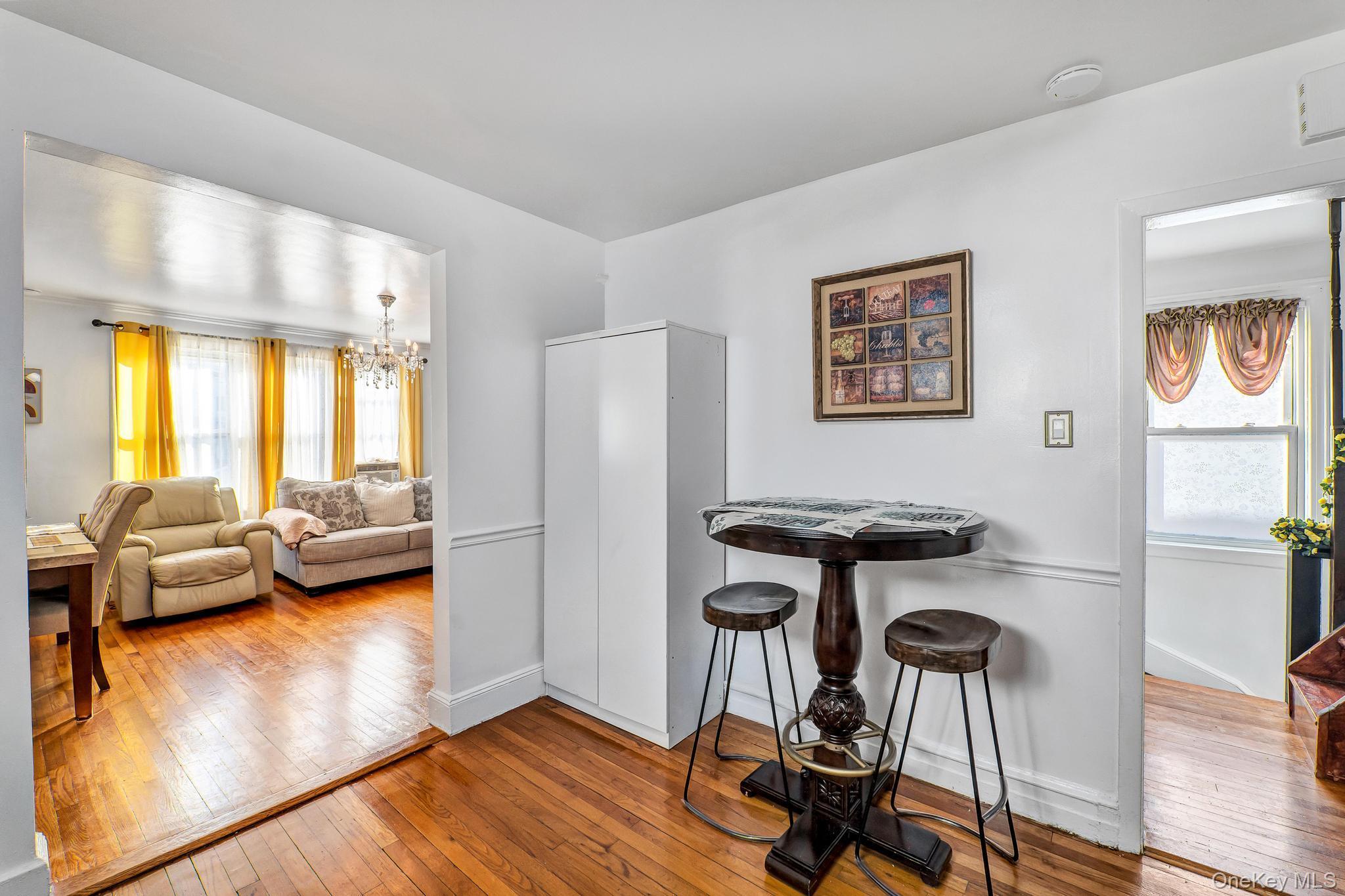 Single Family Hering Avenue Bronx, NY 10461, MLS-1019989-22