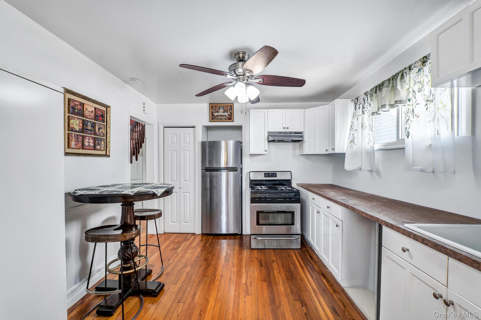 Single Family Hering Avenue Bronx, NY 10461, MLS-1019989-23