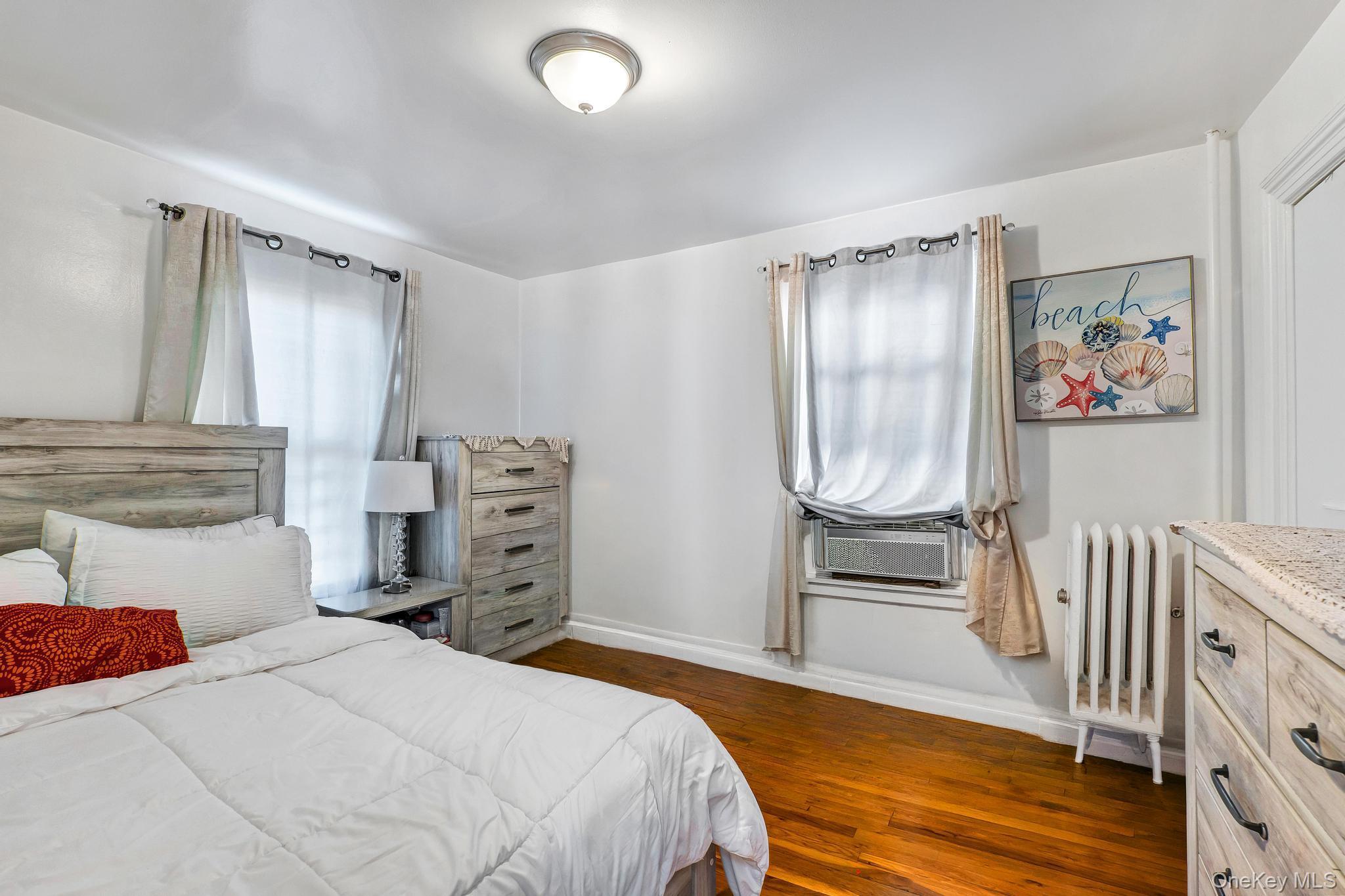 Single Family Hering Avenue Bronx, NY 10461, MLS-1019989-35
