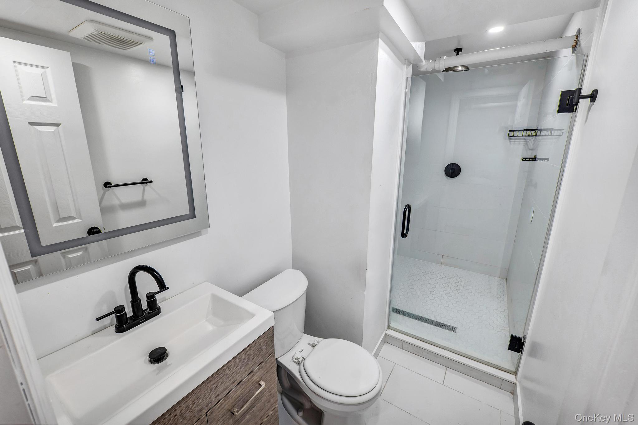 Single Family Hering Avenue Bronx, NY 10461, MLS-1019989-40