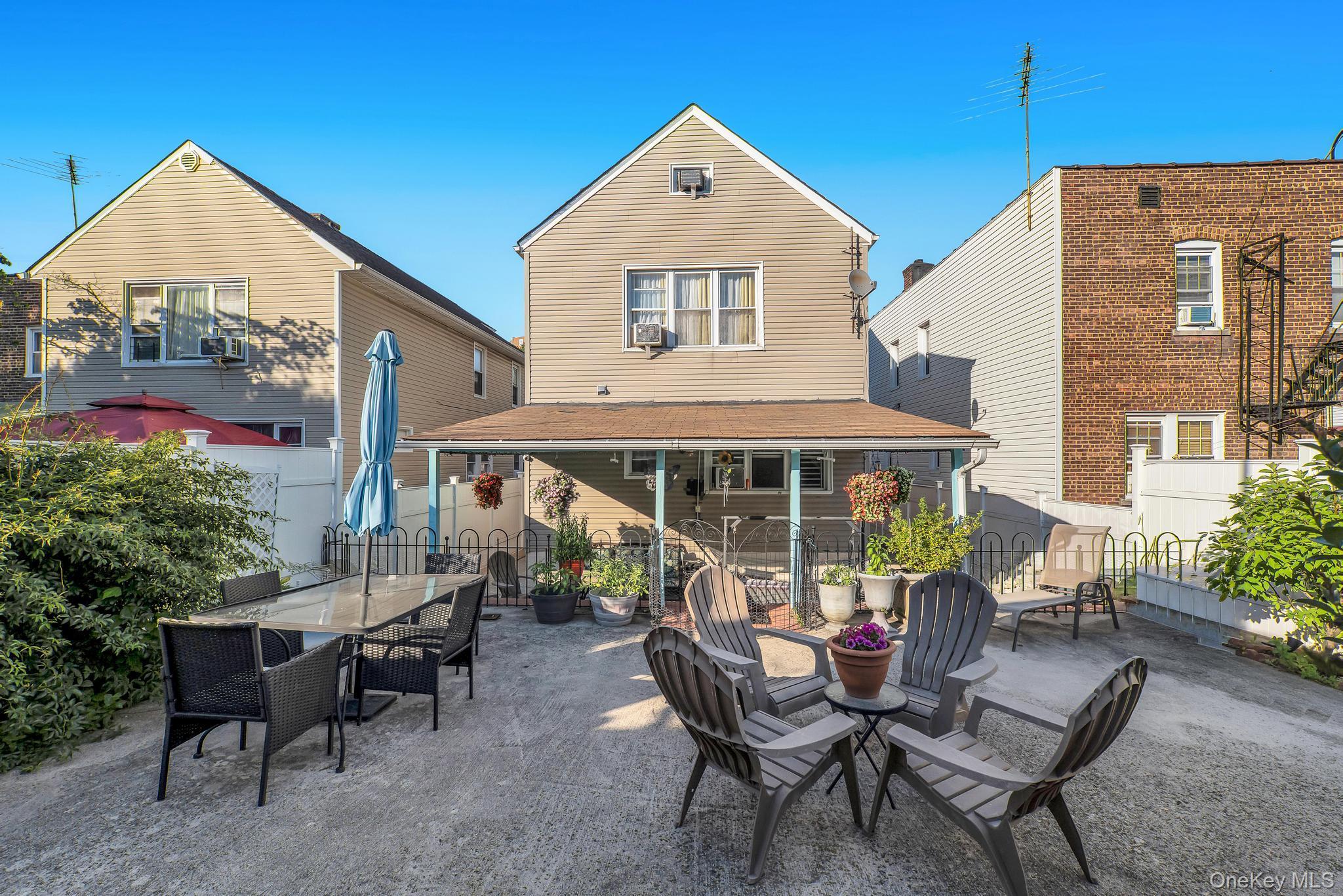 Single Family Hering Avenue Bronx, NY 10461, MLS-1019989-5