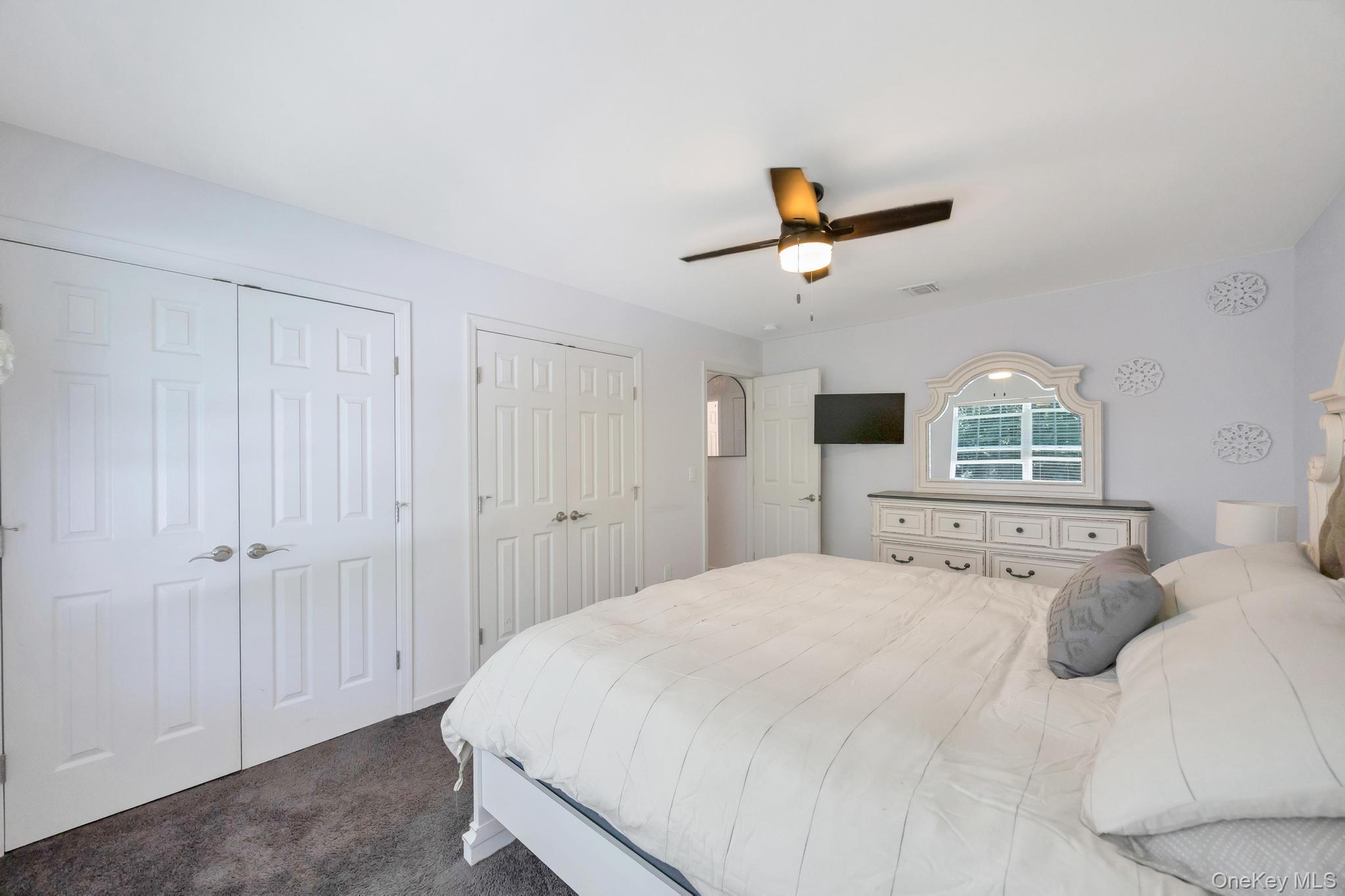 Single Family The Green Suffolk County, NY 11967, MLS-1019996-24