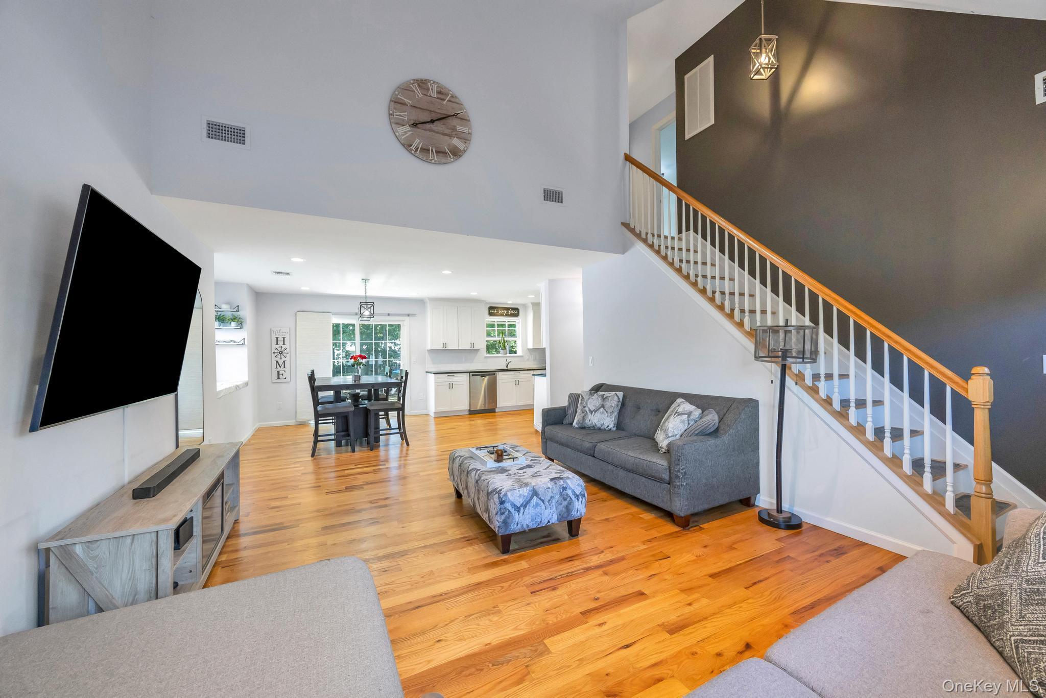 Single Family The Green Suffolk County, NY 11967, MLS-1019996-8