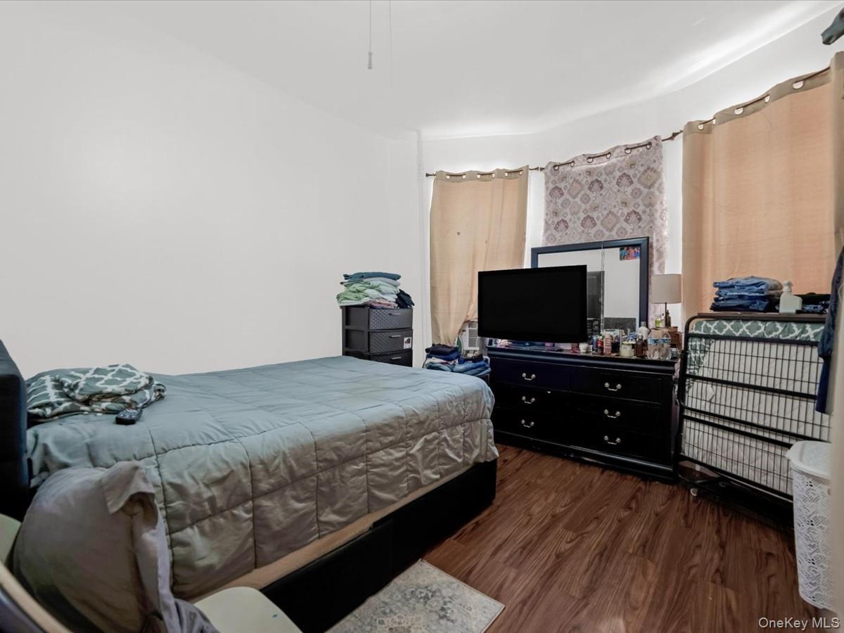 Single Family Lincoln Avenue Brooklyn, NY 11208, MLS-1020021-7