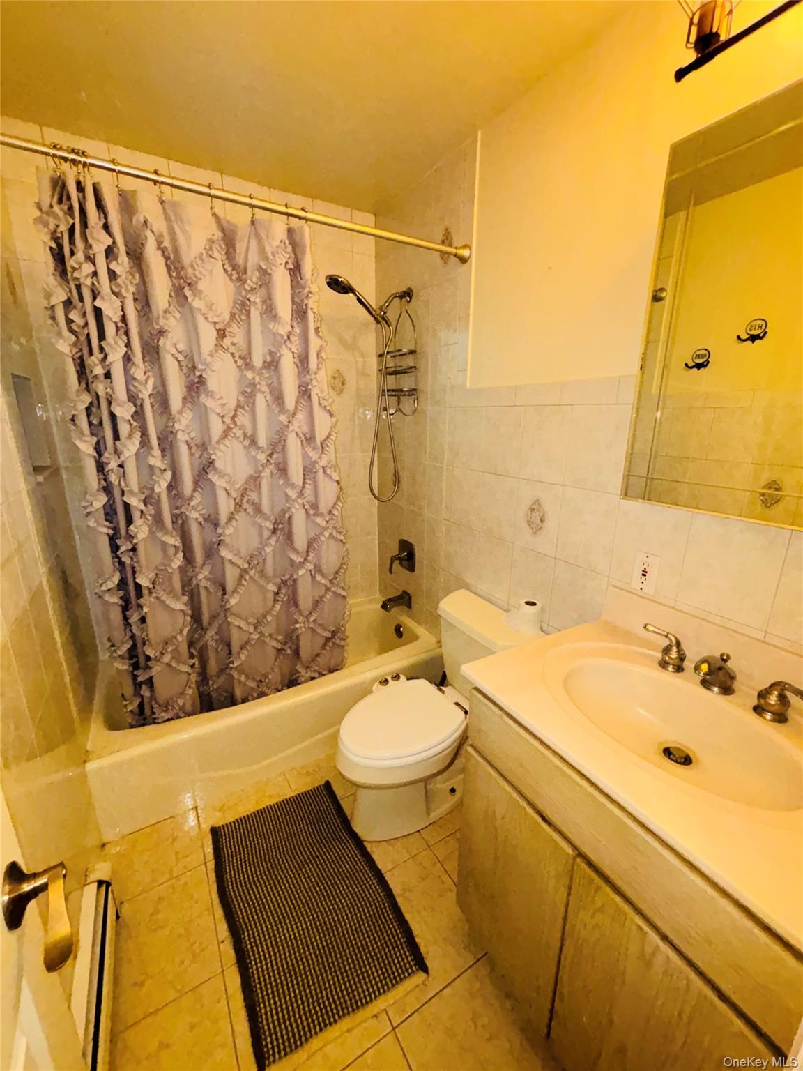 Single Family Altamont Avenue  Nassau County, NY 11579, MLS-1020045-14