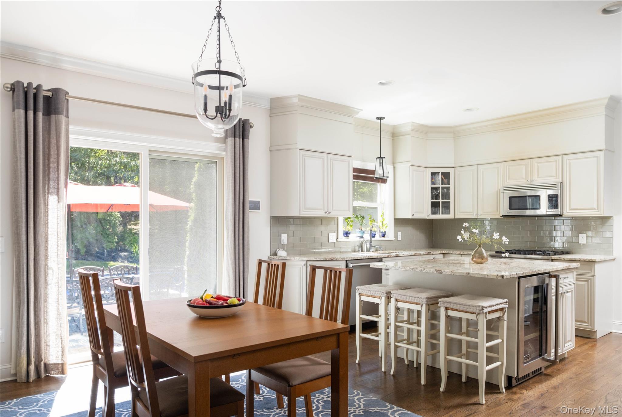 Single Family Hildreth Road  Suffolk County, NY 11946, MLS-1020064-6