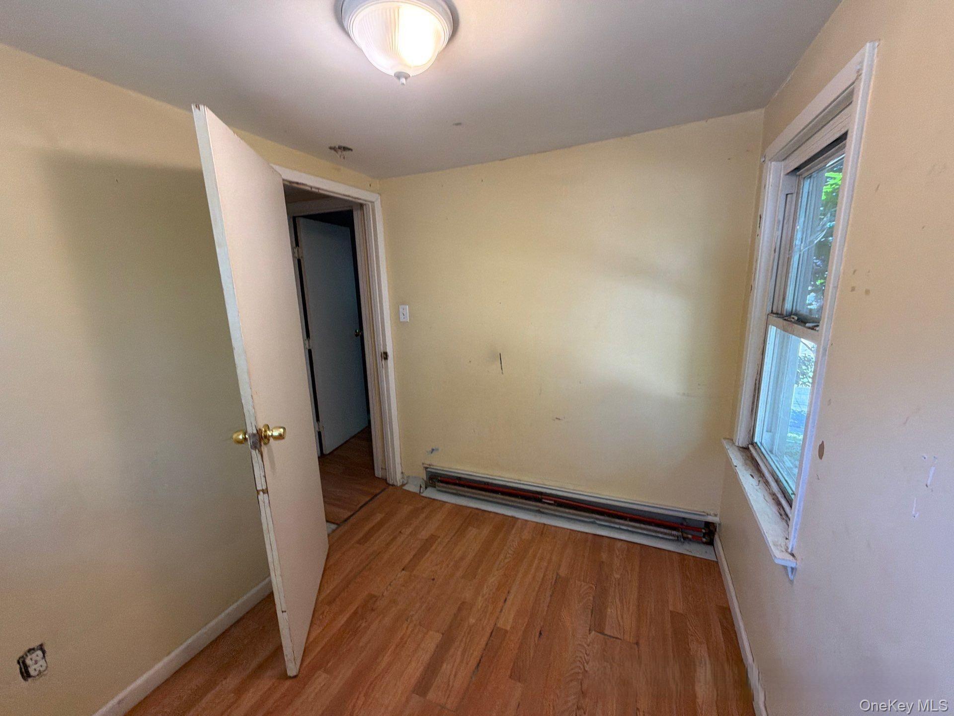 Single Family Pierson Avenue Nassau County, NY 11550, MLS-1020072-12