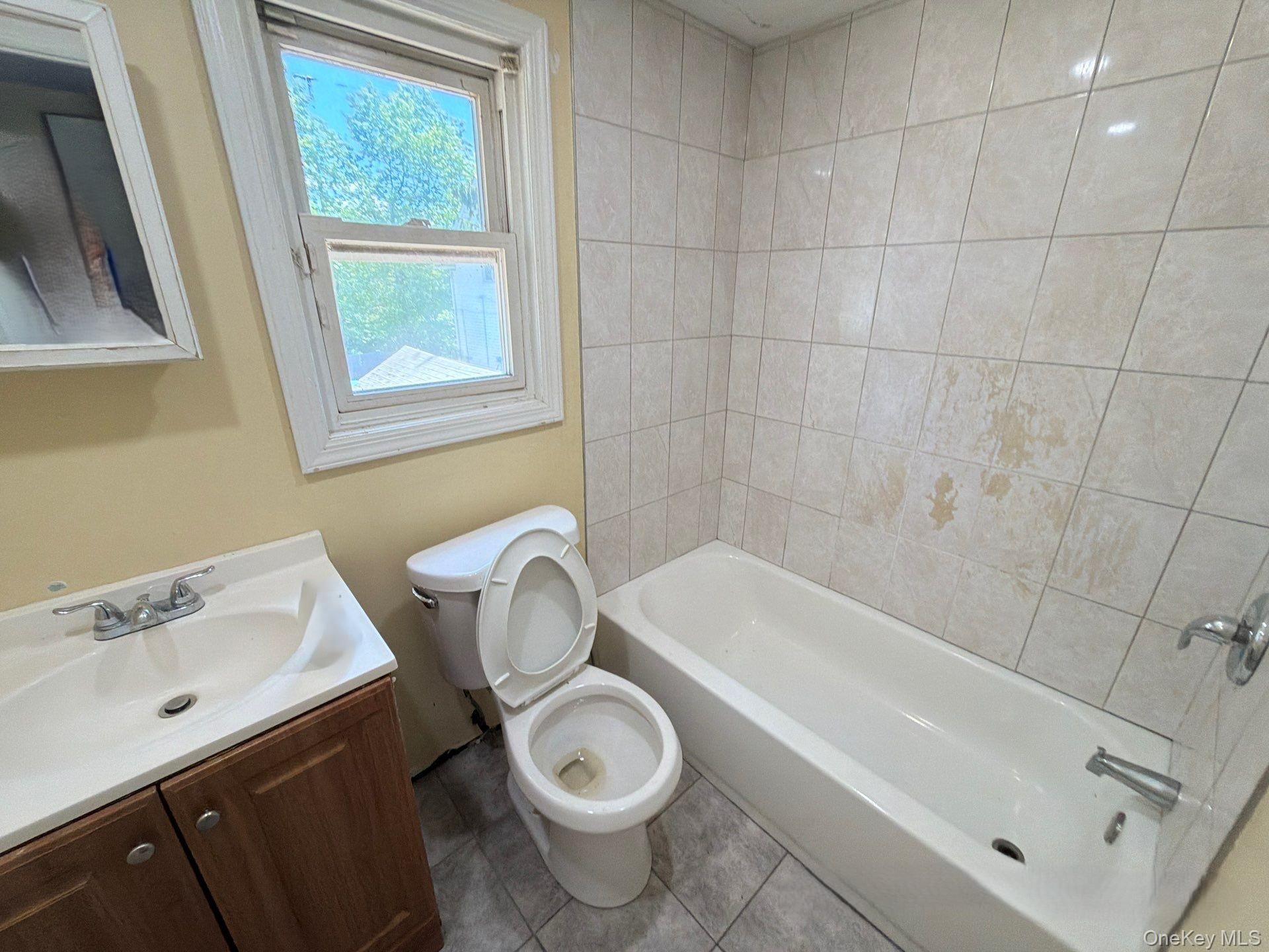 Single Family Pierson Avenue Nassau County, NY 11550, MLS-1020072-8