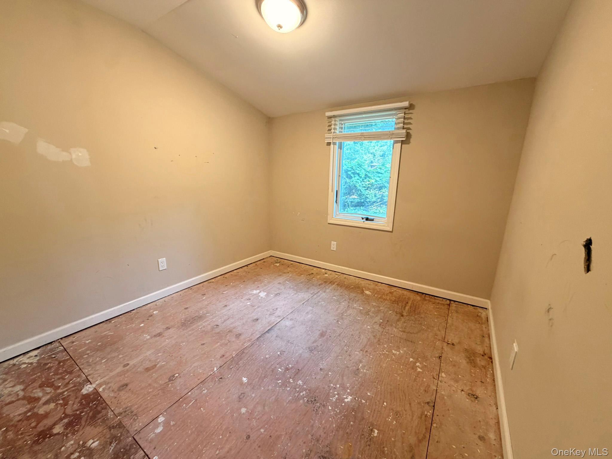 Single Family Lynbrook Drive  Suffolk County, NY 11789, MLS-1020086-11