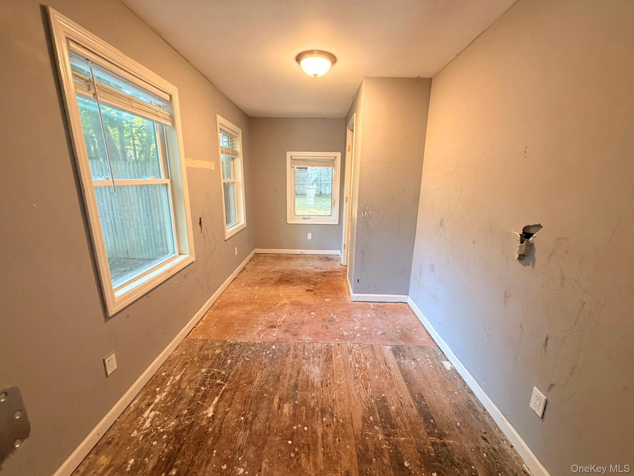 Single Family Lynbrook Drive  Suffolk County, NY 11789, MLS-1020086-16