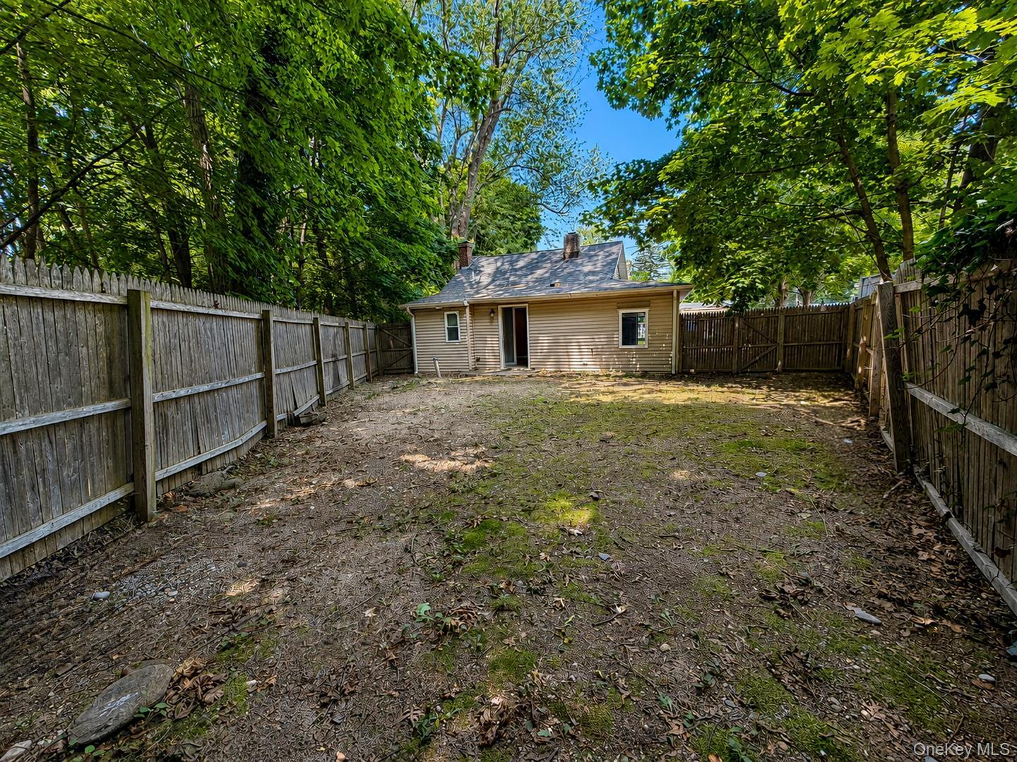 Single Family Lynbrook Drive  Suffolk County, NY 11789, MLS-1020086-19