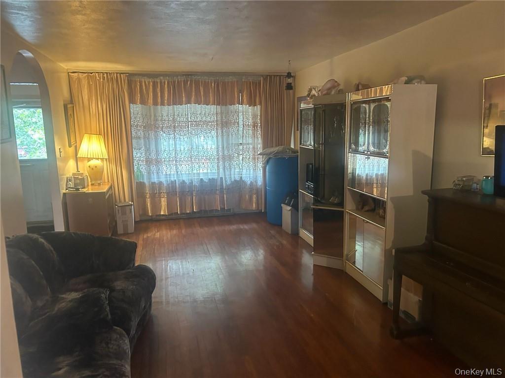Single Family Avenue J  Brooklyn, NY 11236, MLS-1020134-16
