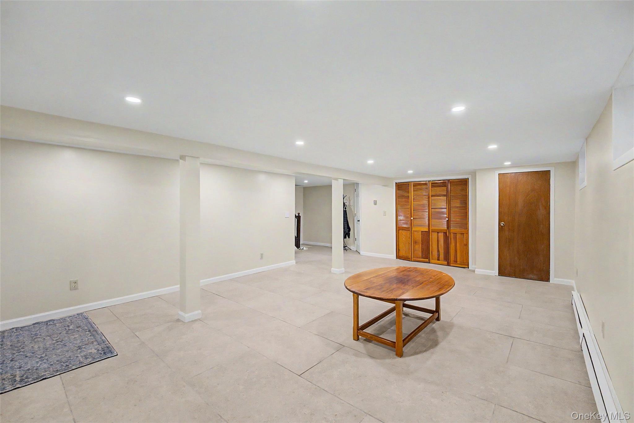 Single Family Elton Road Nassau County, NY 11530, MLS-1020154-16