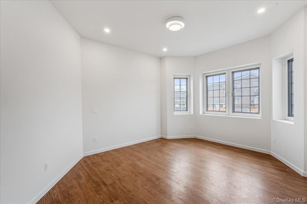 Single Family Hawtree Street Queens, NY 11417, MLS-1020223-11