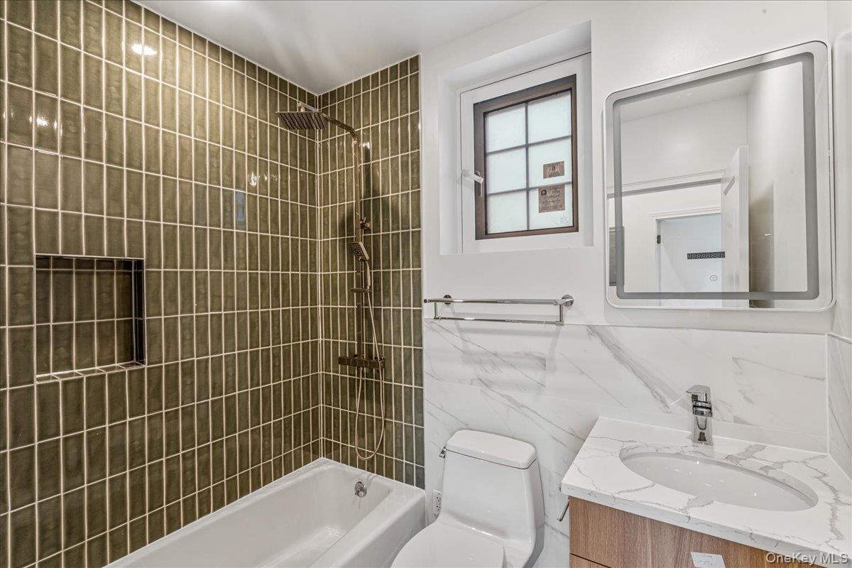 Single Family Hawtree Street Queens, NY 11417, MLS-1020223-14