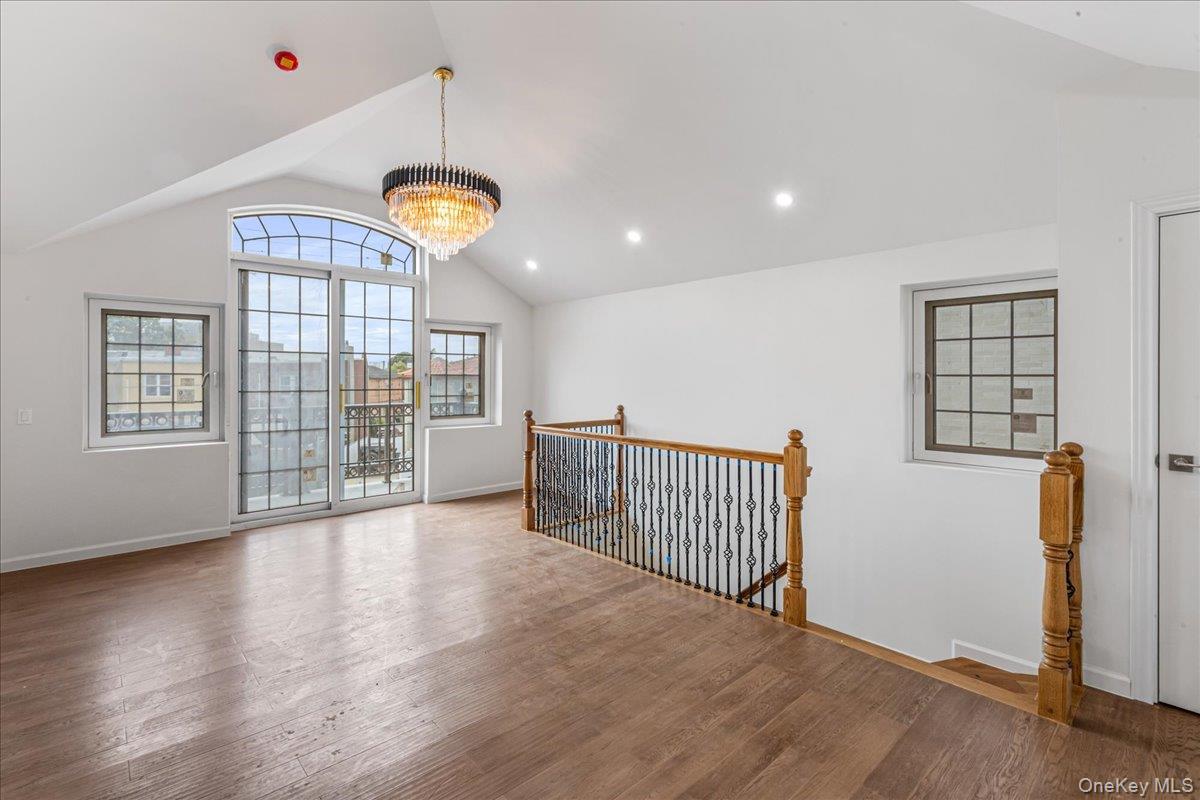 Single Family Hawtree Street Queens, NY 11417, MLS-1020223-20