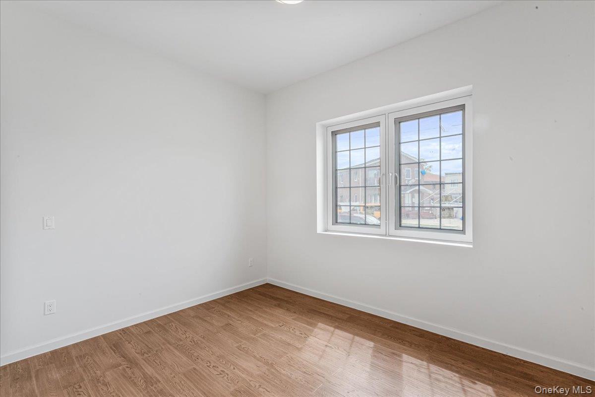 Single Family Hawtree Street Queens, NY 11417, MLS-1020223-9