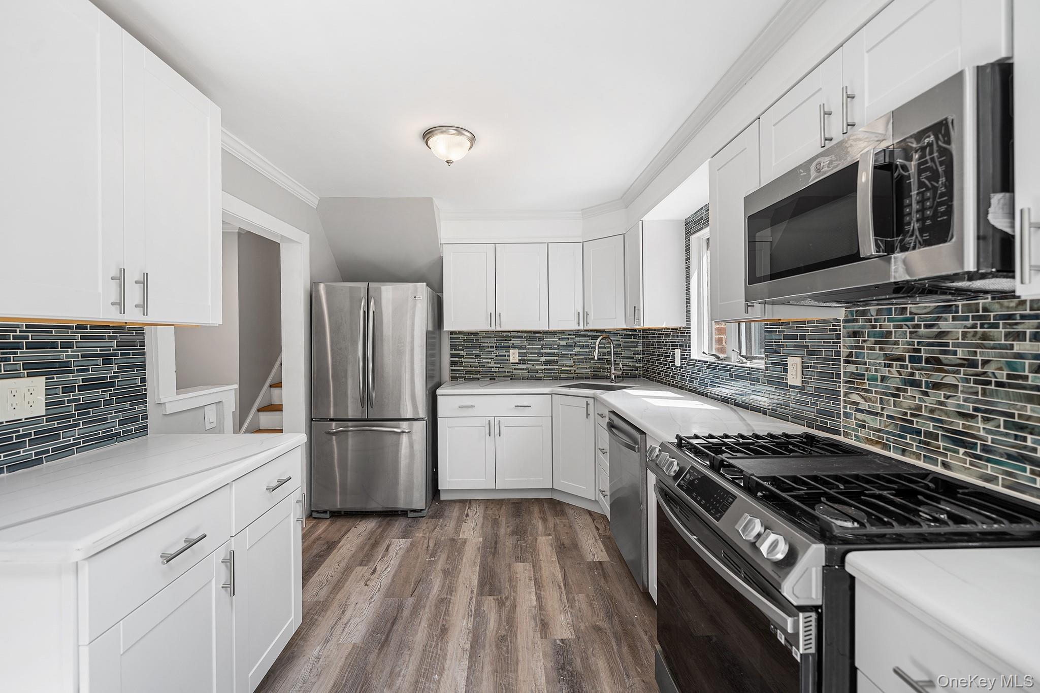 Single Family Sibley Place  Suffolk County, NY 11746, MLS-1020226-11