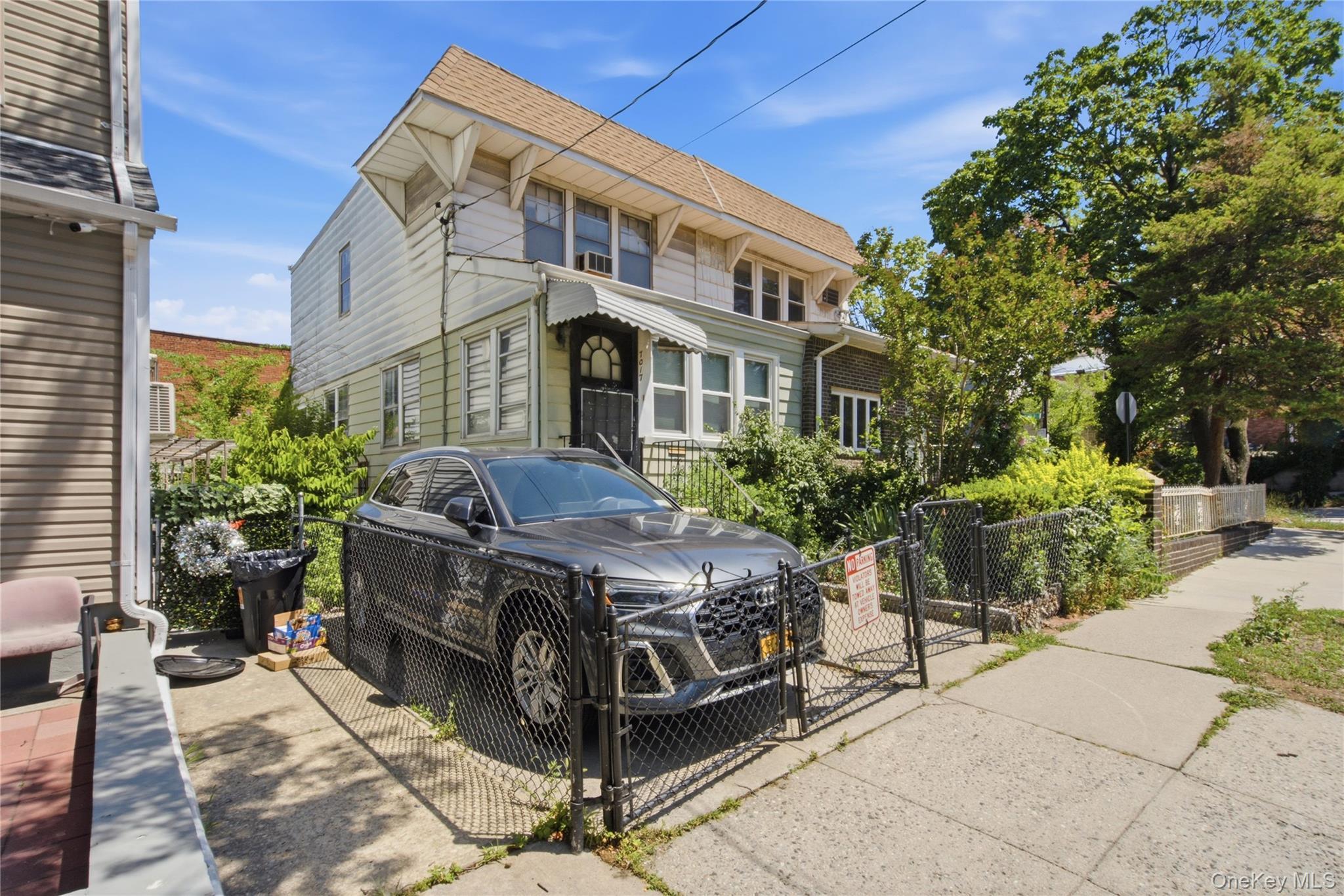 Single Family 53rd Avenue  Queens, NY 11378, MLS-1020230-2