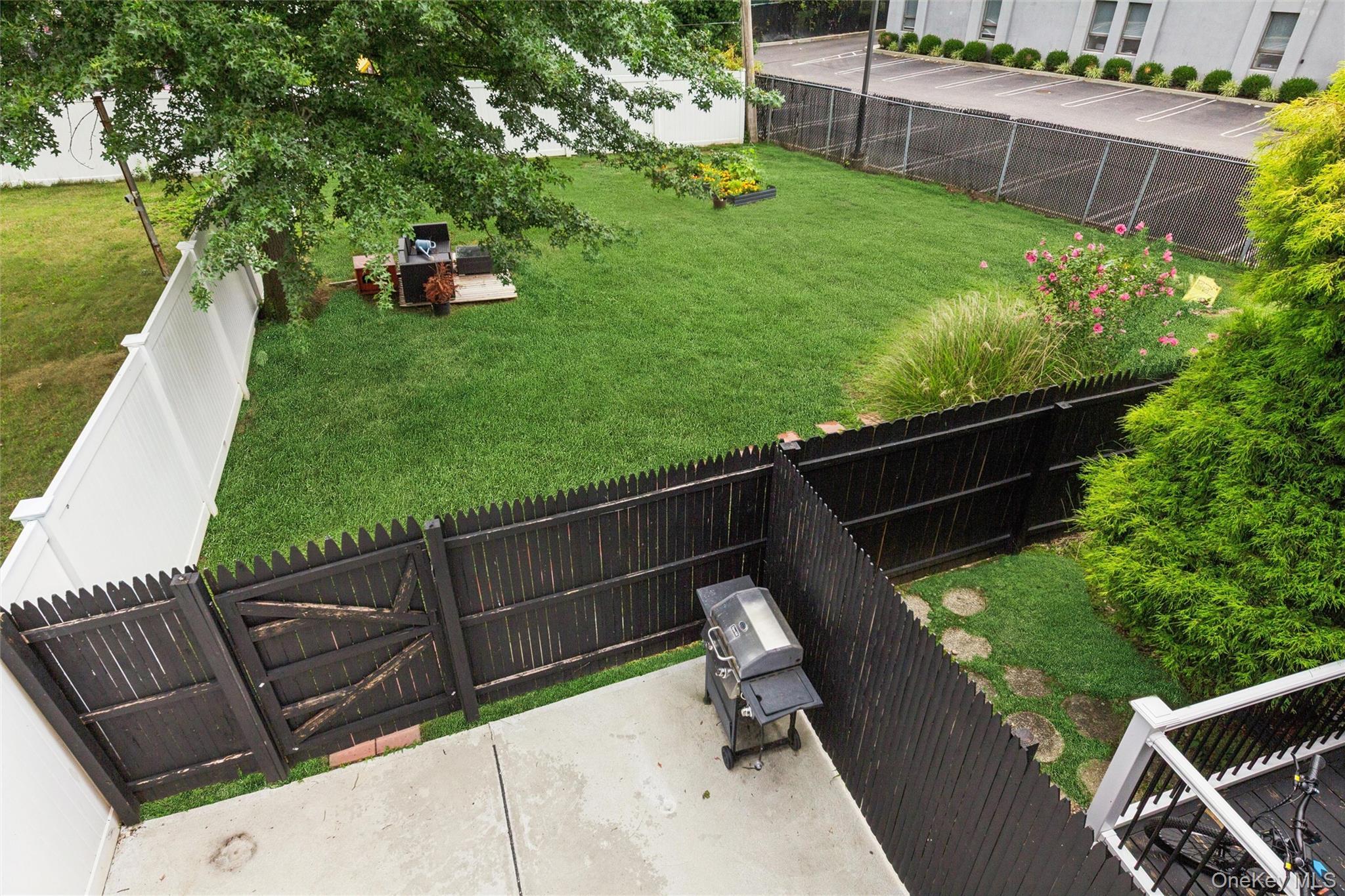 Single Family Merrick Avenue Nassau County, NY 11554, MLS-1020241-22