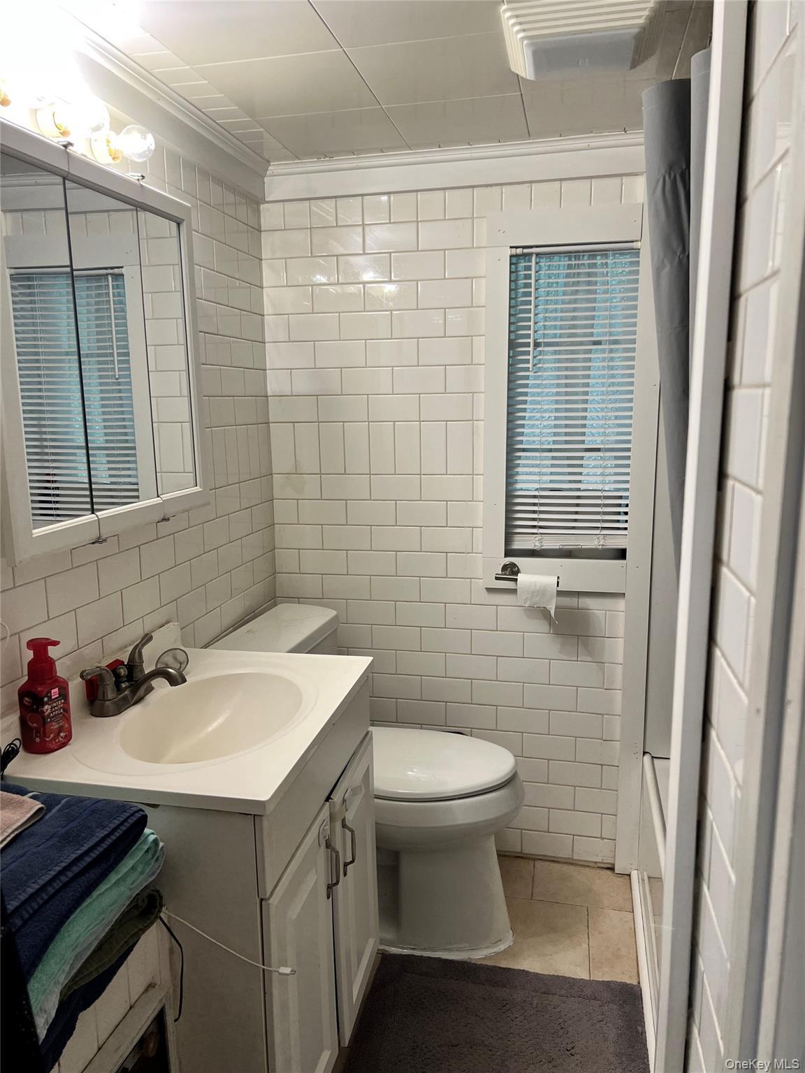 Single Family Primrose Path Suffolk County, NY 11949, MLS-1020249-9